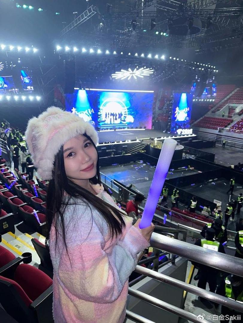 白金saki舰长图美图摄影，再现经典舰娘巅峰