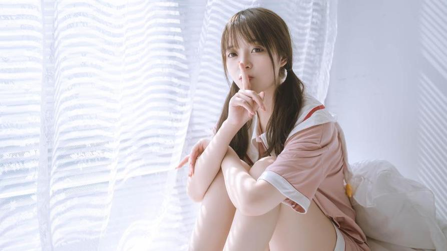 草莓味的奈奈兔jk制胜的作品，绝对是你的最爱