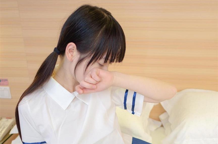 除了夏色祭这个角色，西尔酱深圳校服图片也是我心中最喜欢的cos之一。